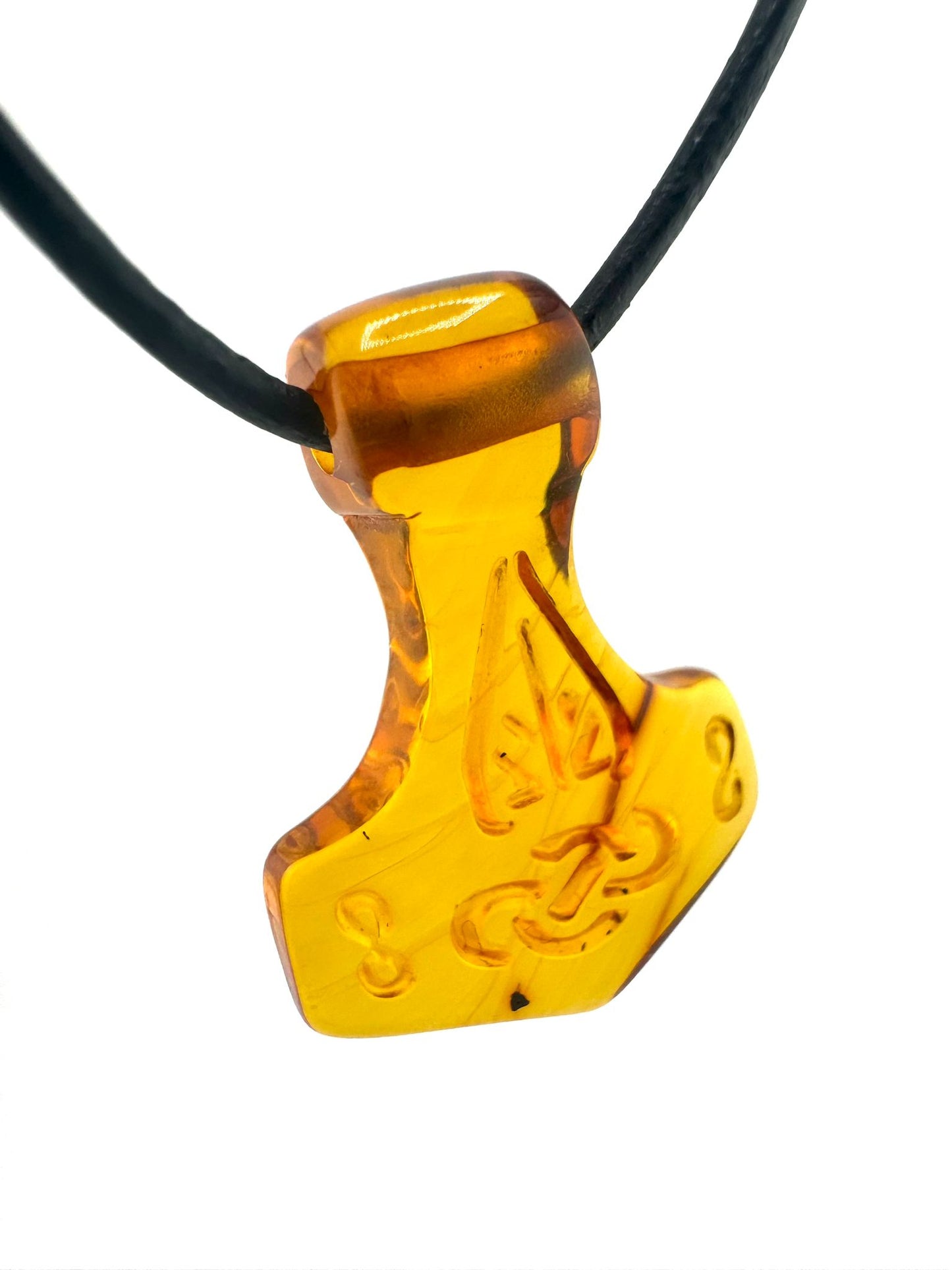 Amber Thors Hammer