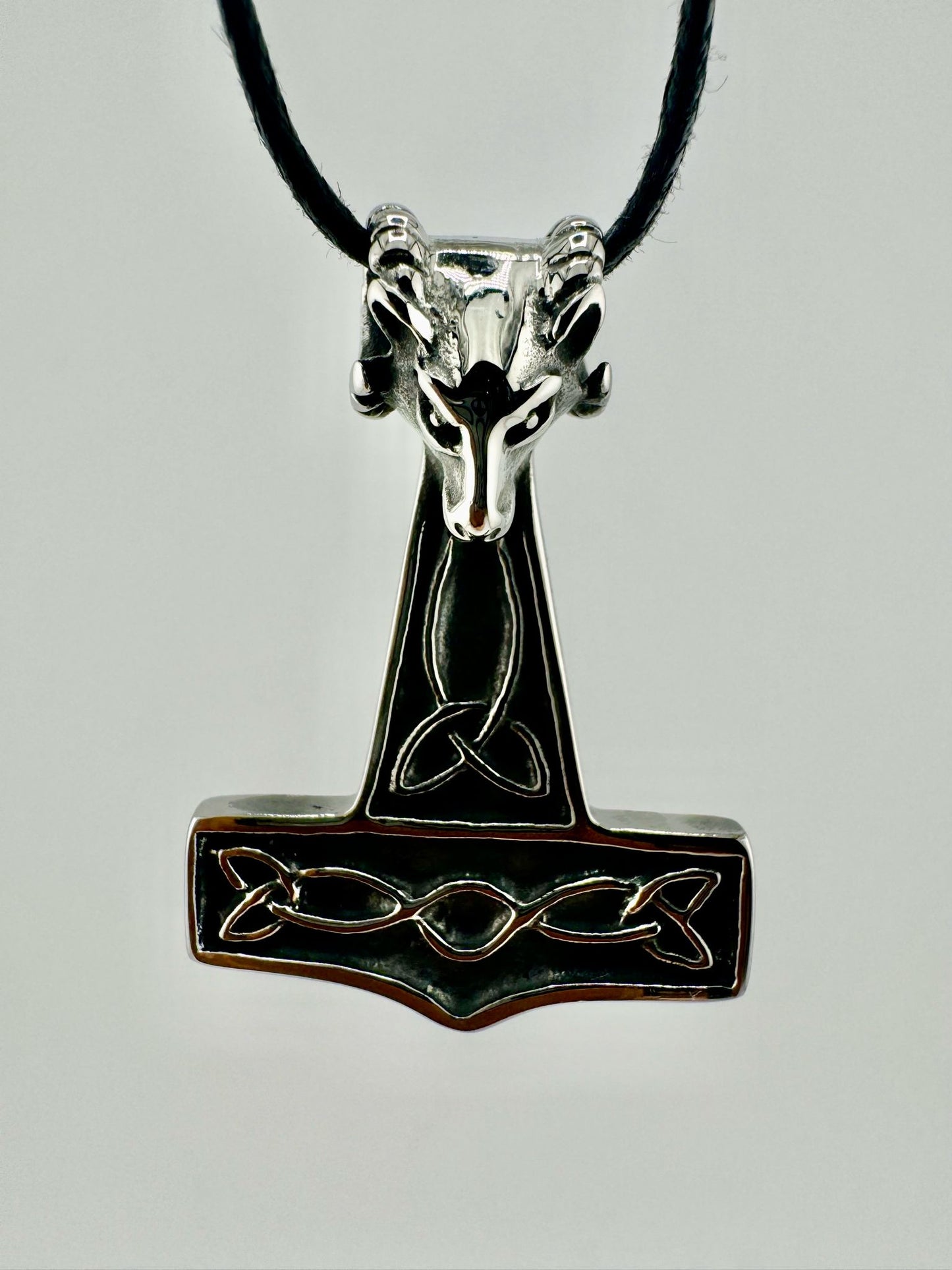 Thor's hammer necklace pendant