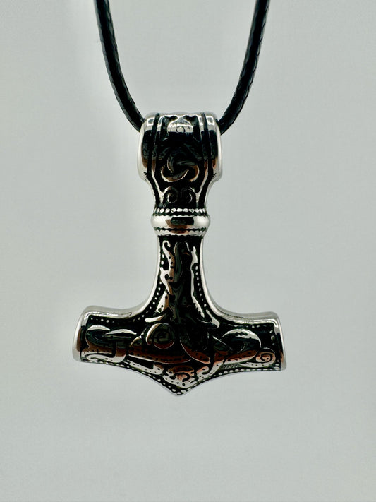 Thor's hammer necklace pendant