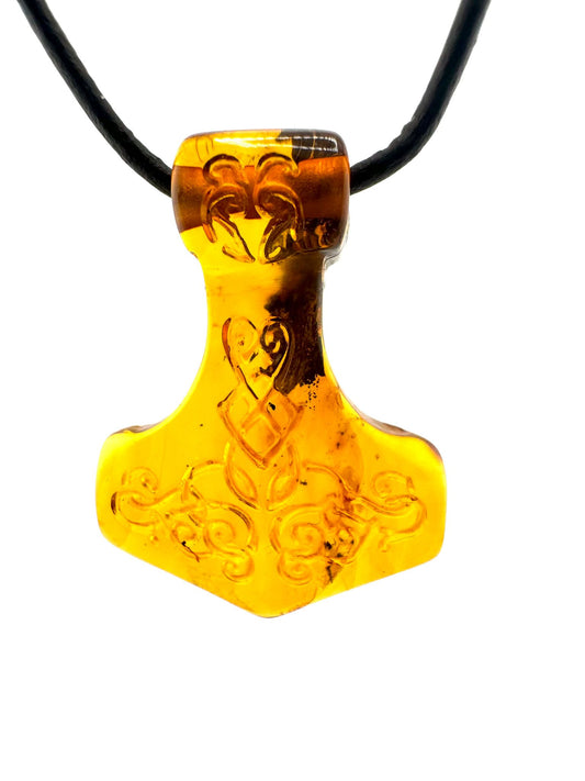 Amber Thors Hammer