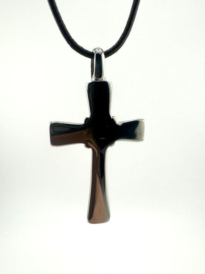 Silber-Kreuz am Lederband