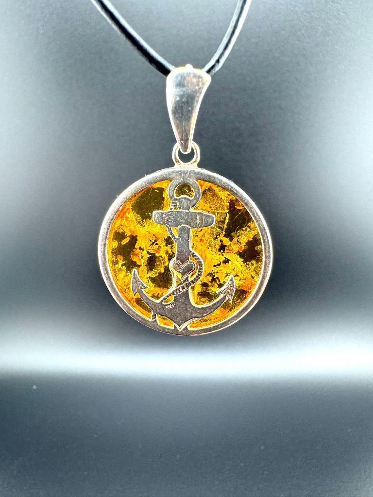 925er Anker auf Bernstein