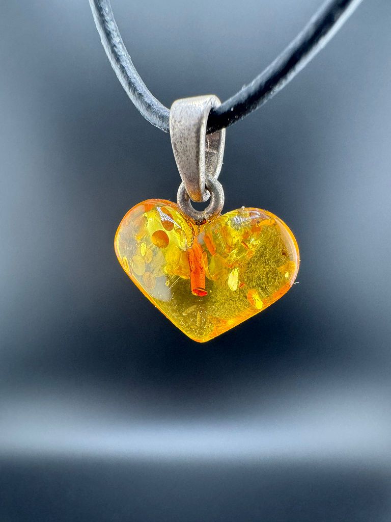 Bernstein-Herz mit 925er Silber